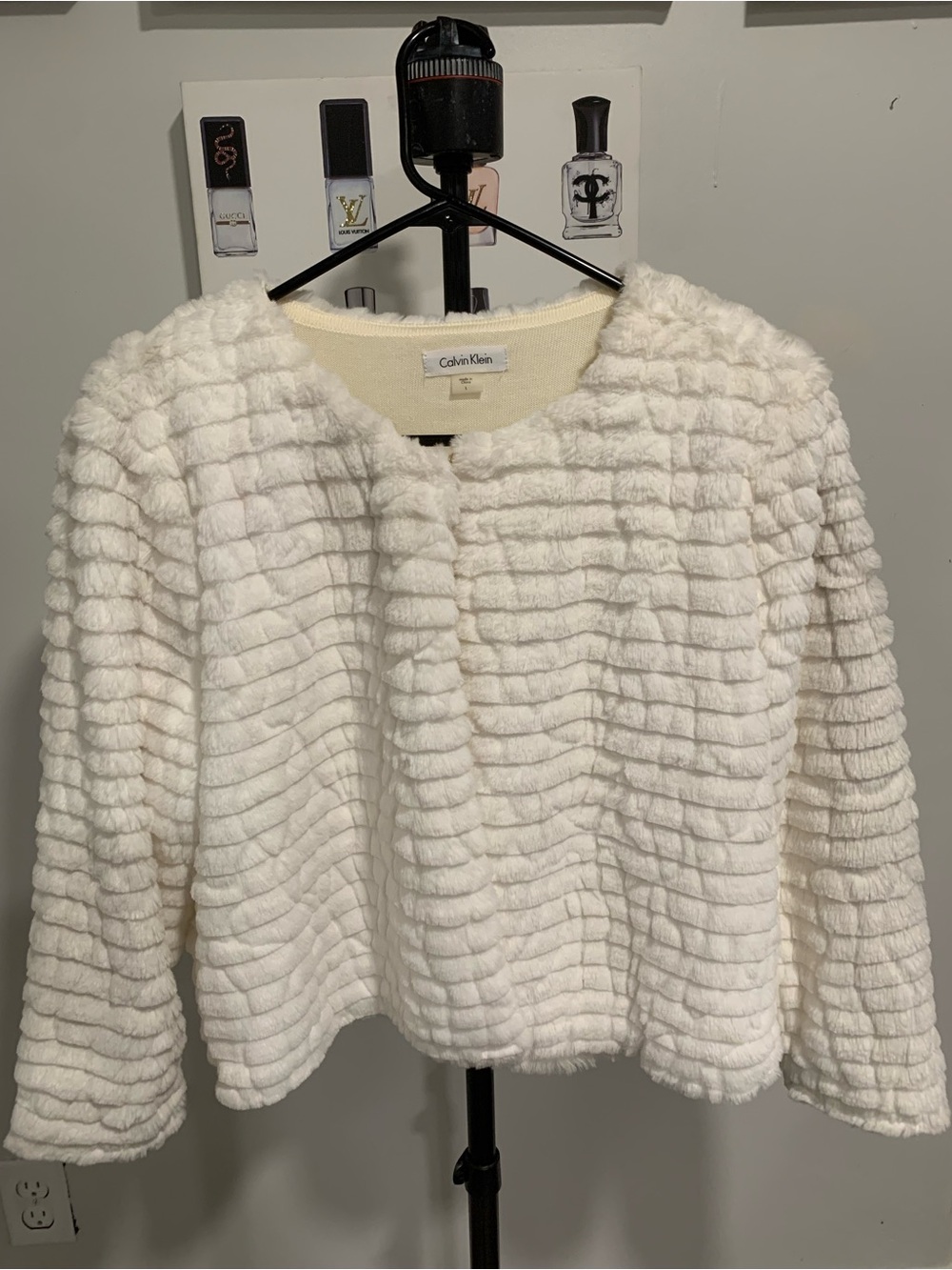 Calvin Klein Ivory Faux Fur Teddy Dressy Cape SJL031